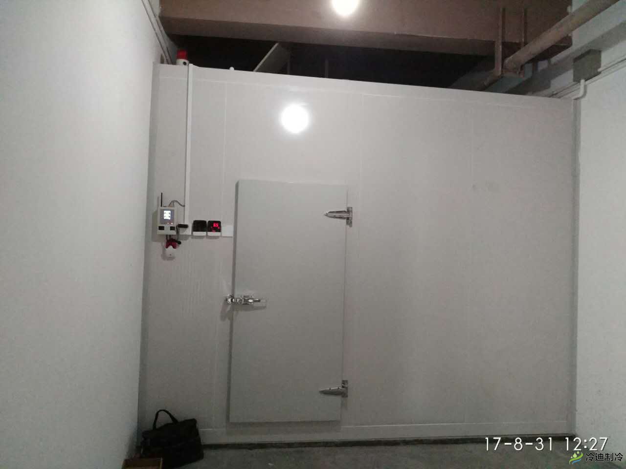 上海嘉洲實(shí)業(yè)-小型醫(yī)藥冷庫(kù)工程案例(圖2) 上海嘉洲實(shí)業(yè)-小型醫(yī)藥冷庫(kù)工程案例(圖2)