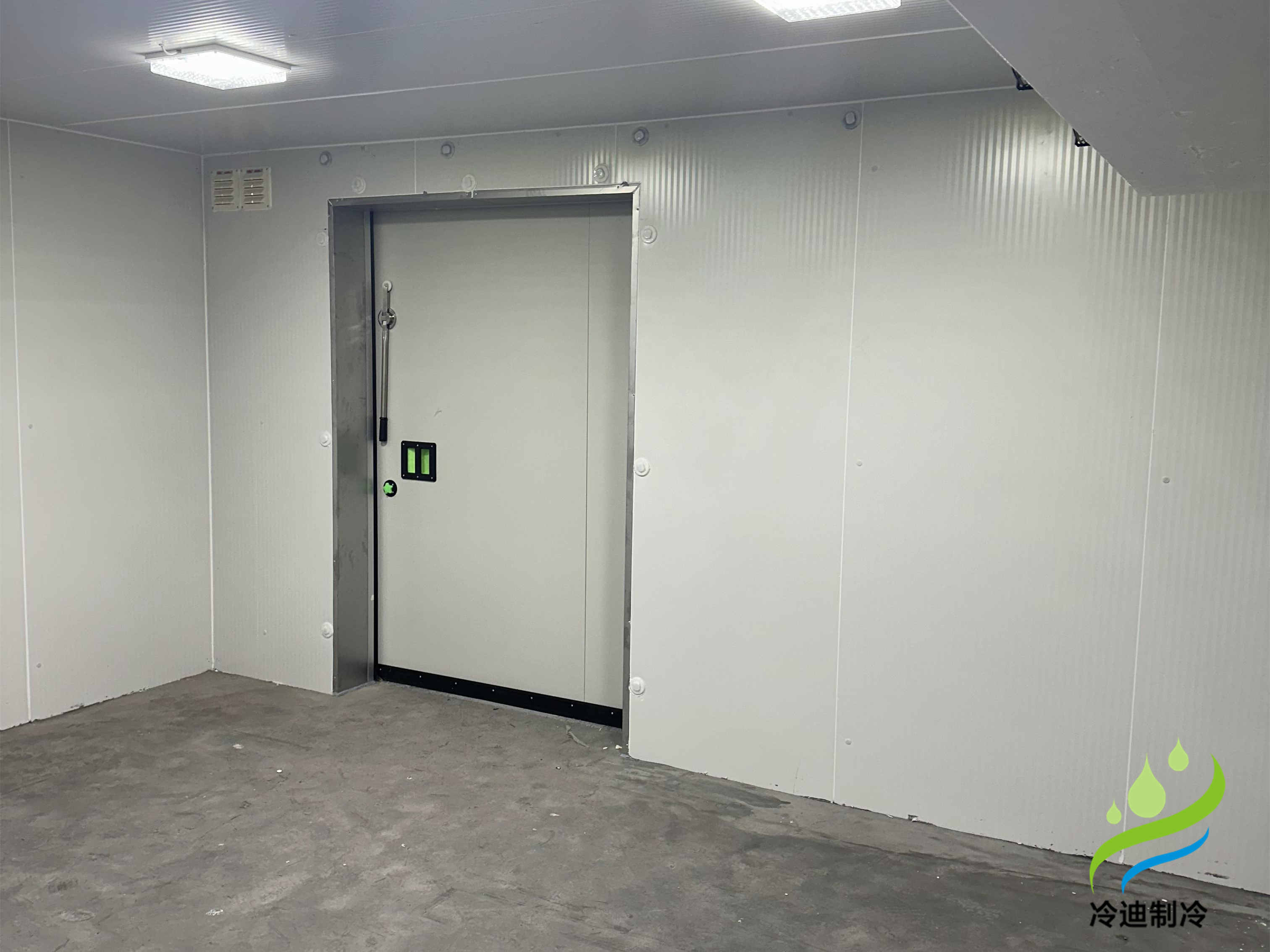 冷庫建設(shè)多少錢一平方包括機(jī)器設(shè)備