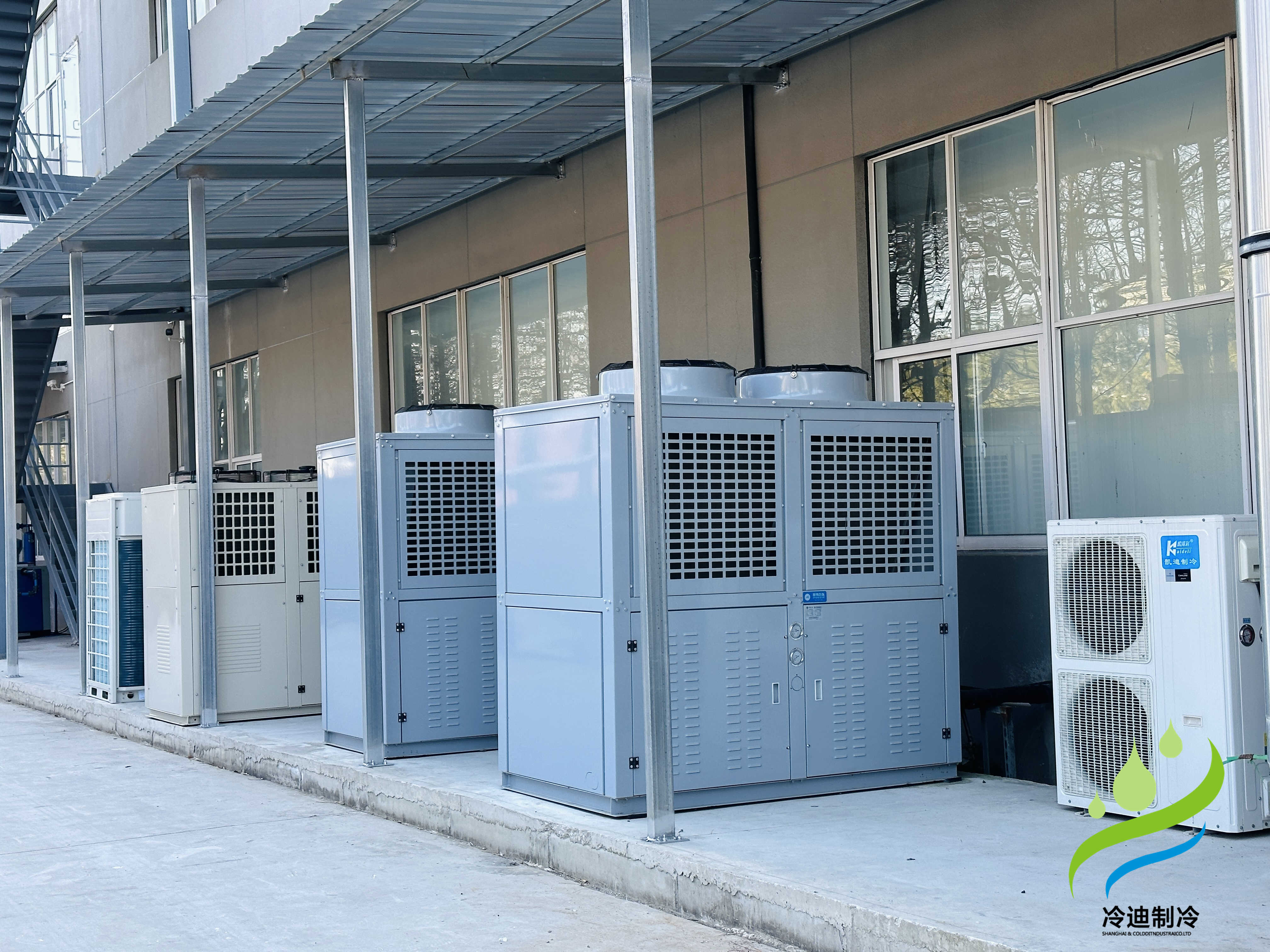 江蘇勝宇3000立方生物醫(yī)藥冷庫(kù)建造案例(圖5) 醫(yī)藥冷庫(kù)機(jī)組